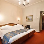 International Au Historic Lakeside 3* Lugano