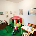 Otel International Au Historic Lakeside 3*