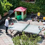 Otel International Au Historic Lakeside 3*