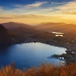 International Au Historic Lakeside