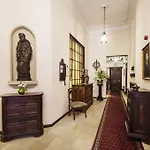 International Au Historic Lakeside