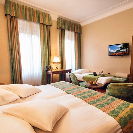 International Au Historic Lakeside Lugano