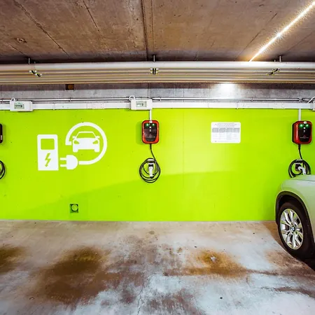 International Au Historic Lakeside Lugano