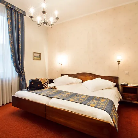 Hotel International Au Historic Lakeside