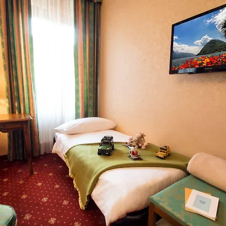 Hotel International Au Historic Lakeside