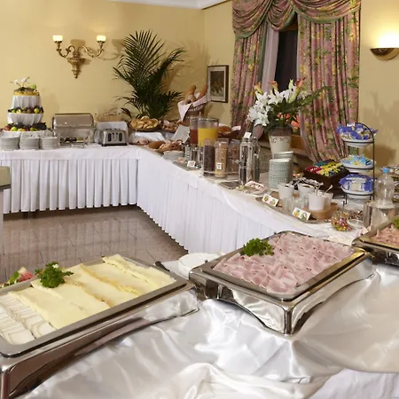 International Au Historic Lakeside