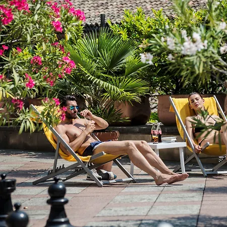 International Au Historic Lakeside 3*