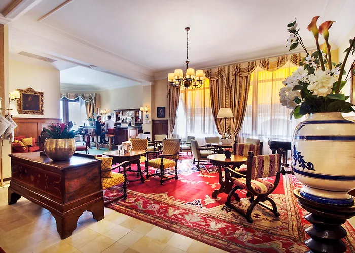 International Au Historic Lakeside Lugano