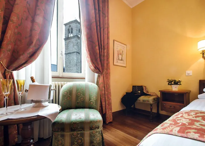 International Au Historic Lakeside Hotel Lugano