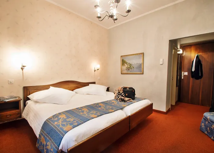 International Au Historic Lakeside 3* Lugano