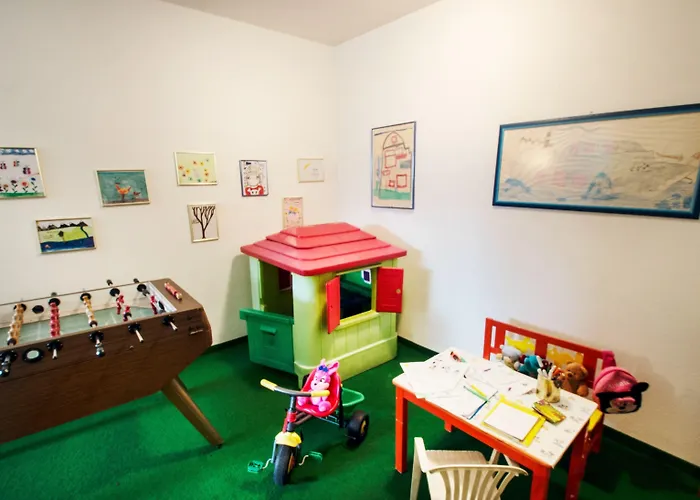 Hotel International Au Historic Lakeside 3*