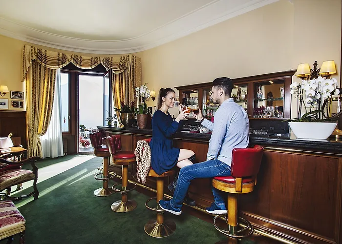 International Au Historic Lakeside Otel