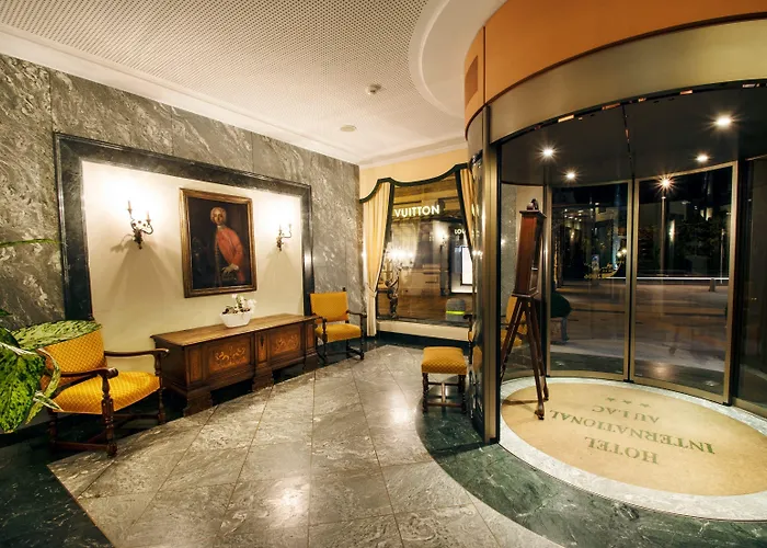 Otel International Au Historic Lakeside Lugano