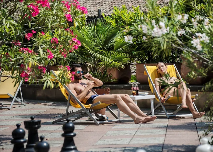 International Au Historic Lakeside 3*