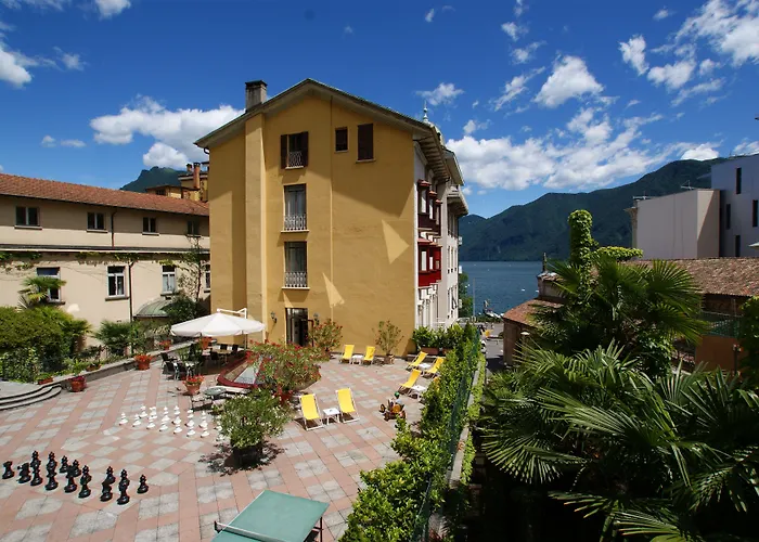 Otel International Au Historic Lakeside 3*