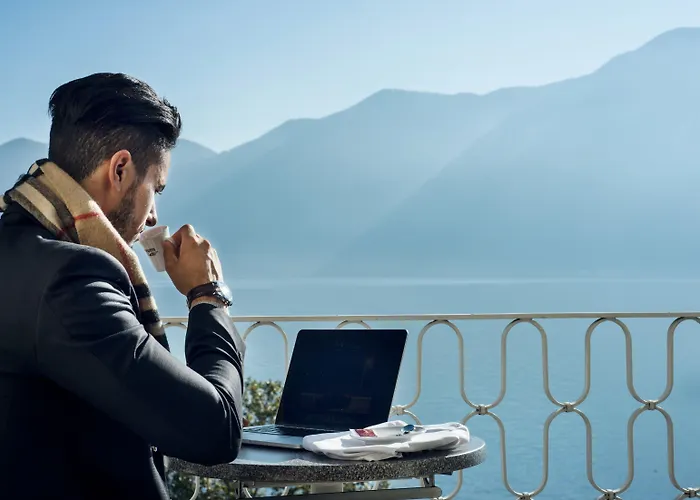 International Au Historic Lakeside Hotel Lugano