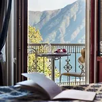 International Au Historic Lakeside Hotel 3*