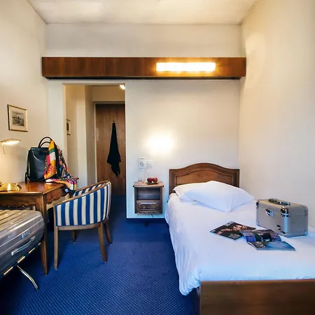 Hotel International Au Historic Lakeside