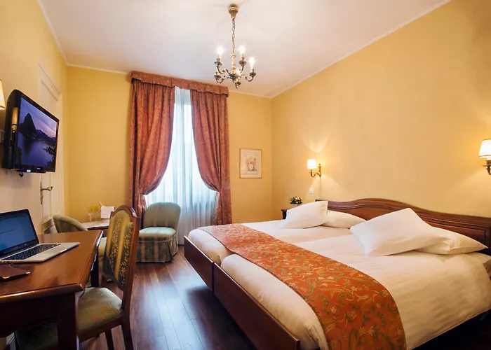 International Au Historic Lakeside Lugano