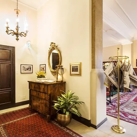 Hotel International Au Historic Lakeside 3*